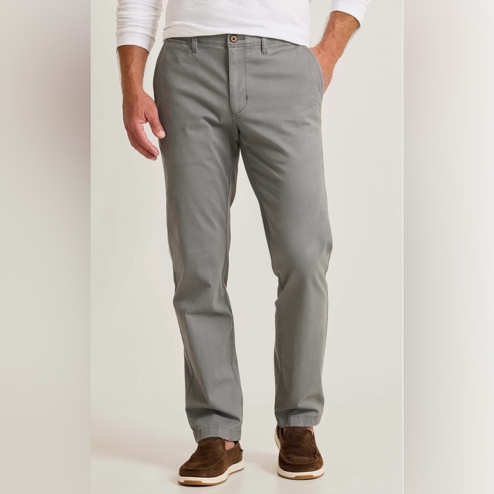 Tommy Bahama Boracay Flat Front Chino Pants 35x32 Gray Excellent Condition